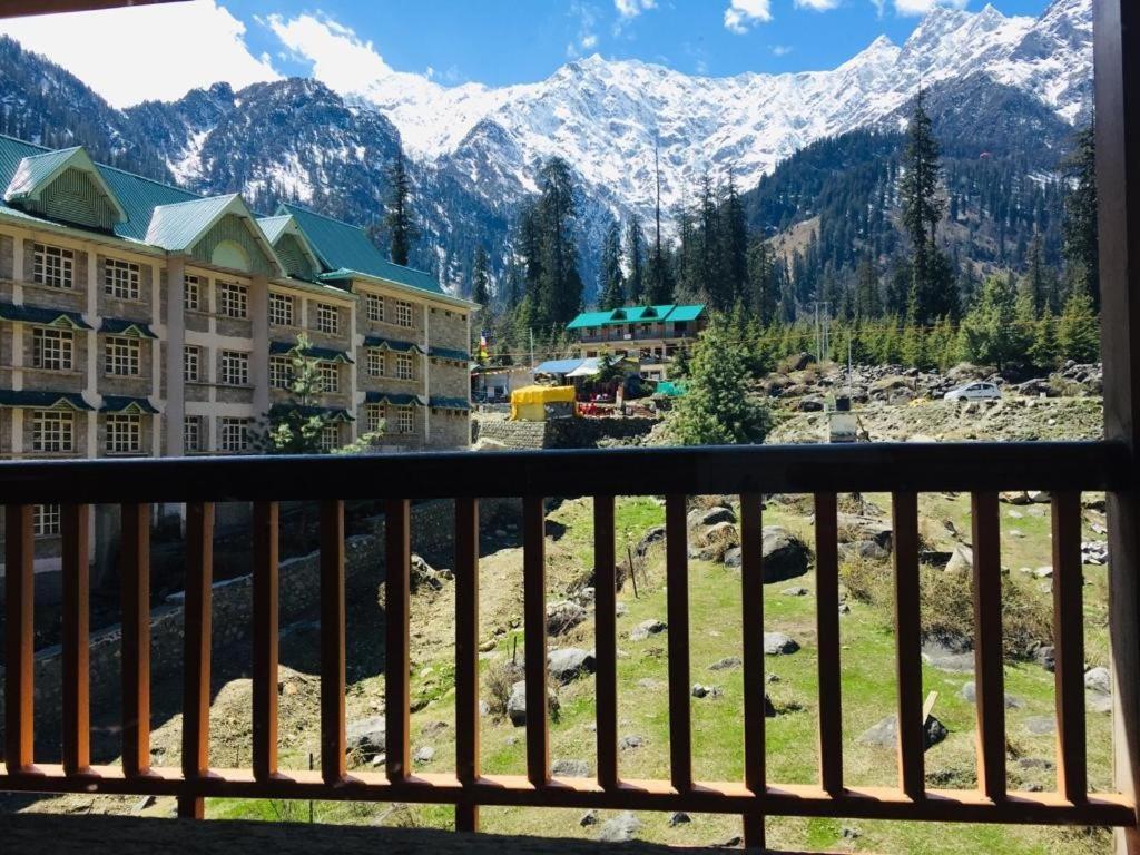 Solang Valley Resort Manāli Екстериор снимка